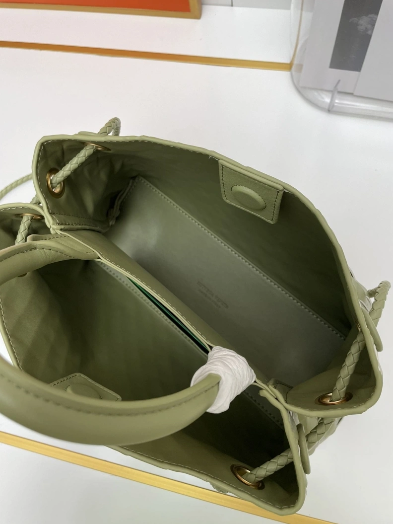 ModernLook BX Top Handle Bags 78477