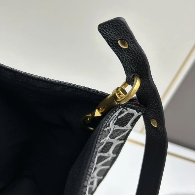 NewStyle Vxlxntino Shopping Bags 76728