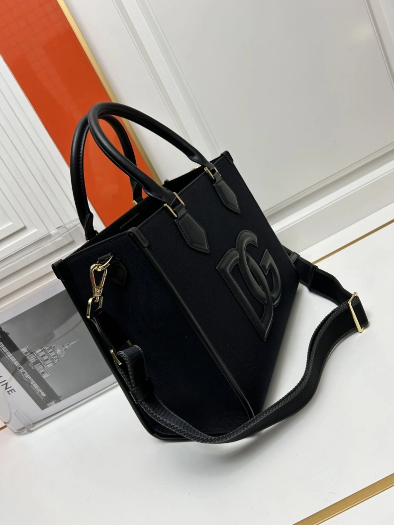Minimalist D&X Shopping Bags 78054