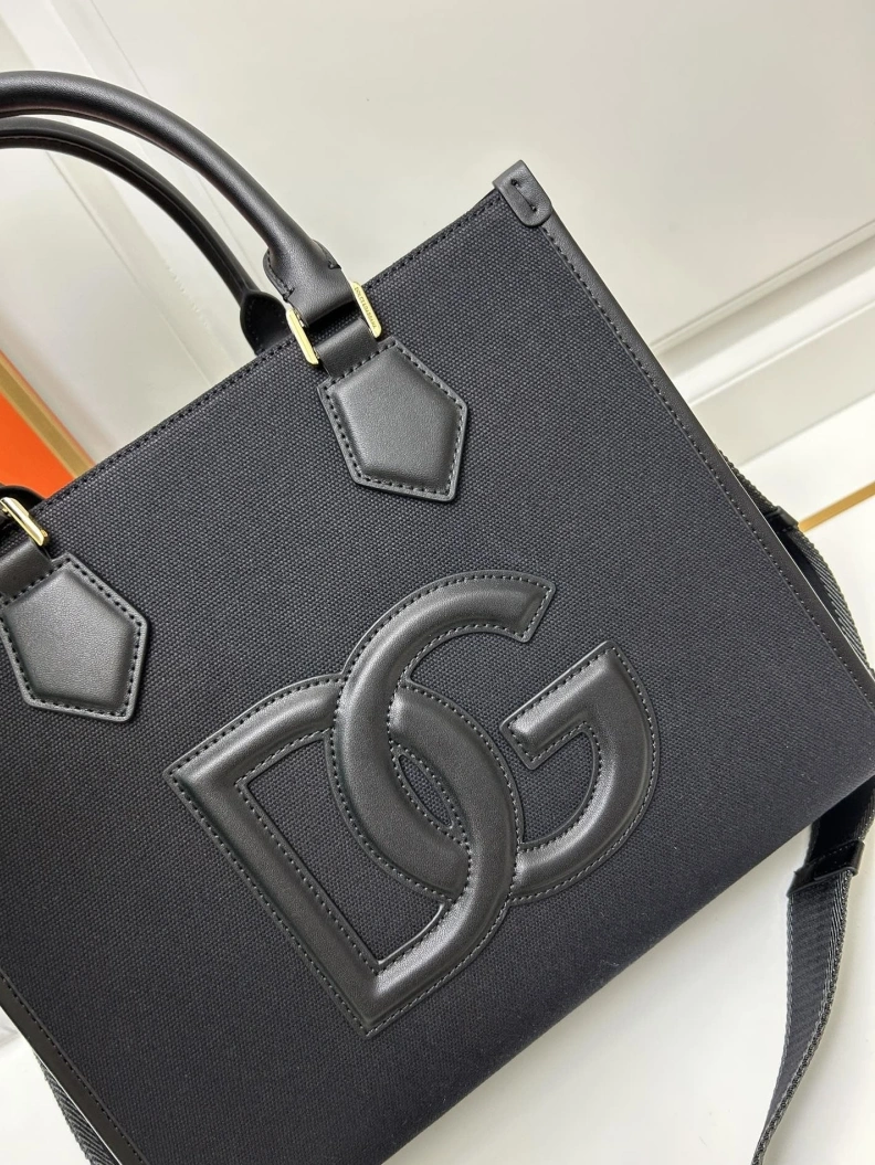 Minimalist D&X Shopping Bags 78054