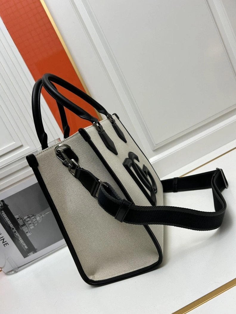 Versatile D&X Shopping Bags 78053