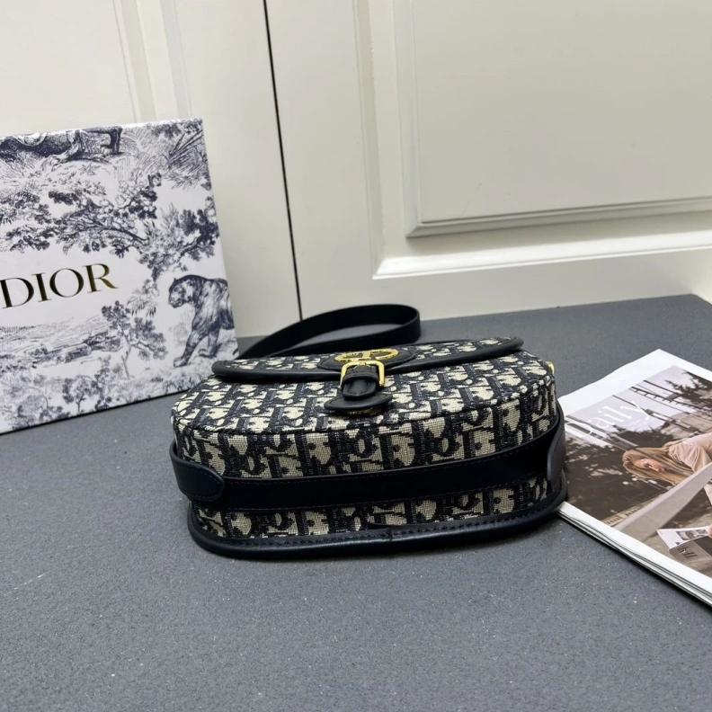 Versatile Dxxr Satchel bags 61676