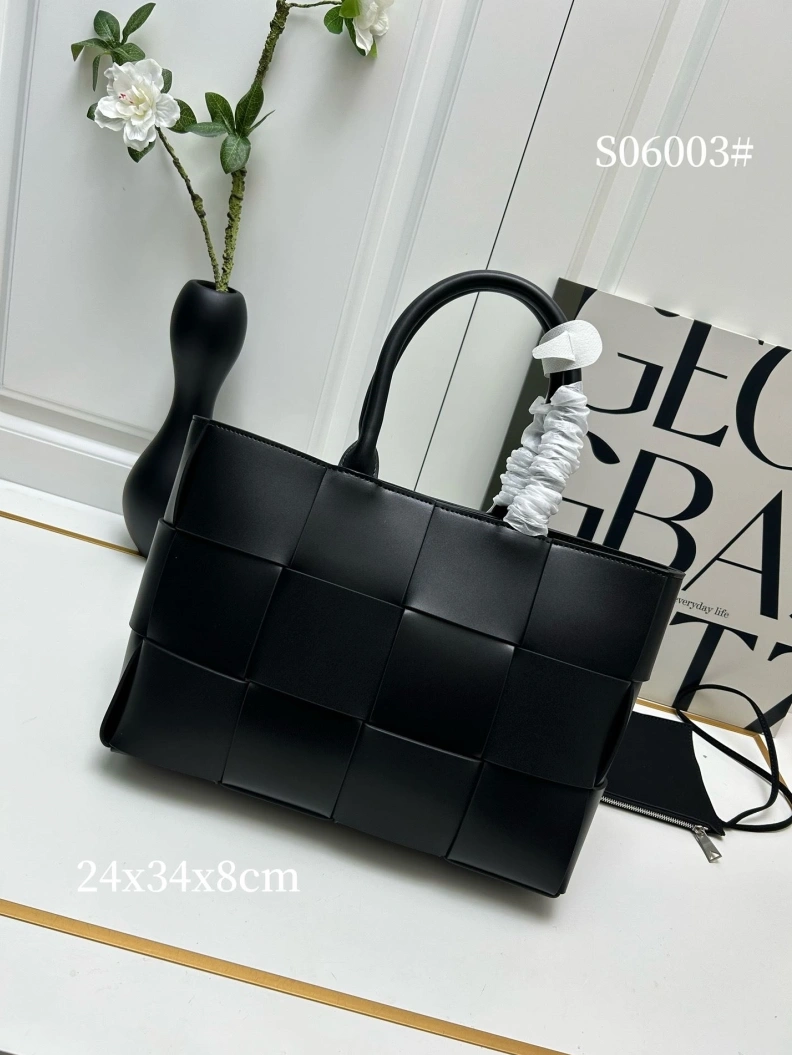 Vibrant BX Shopping Bags 78511