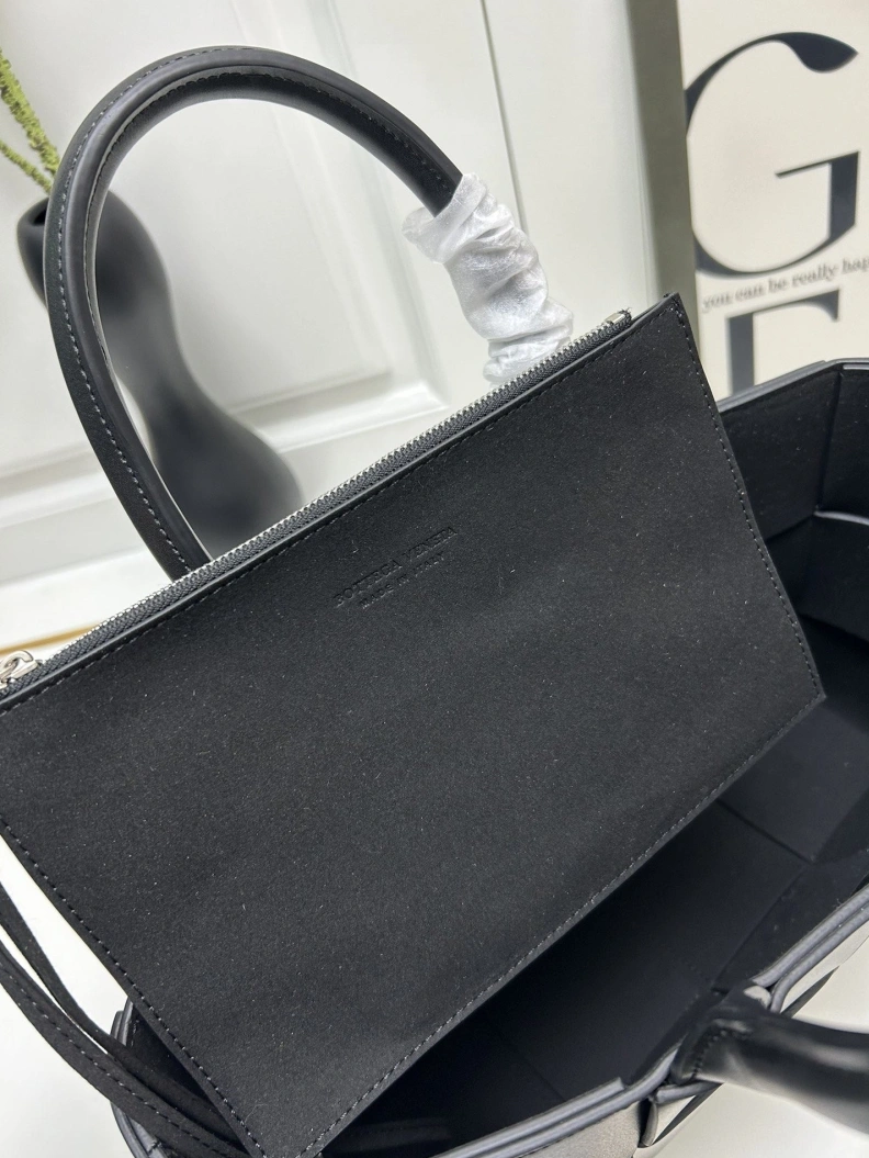 Vibrant BX Shopping Bags 78511