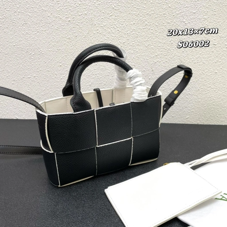 Unique BX Shopping Bags 78483
