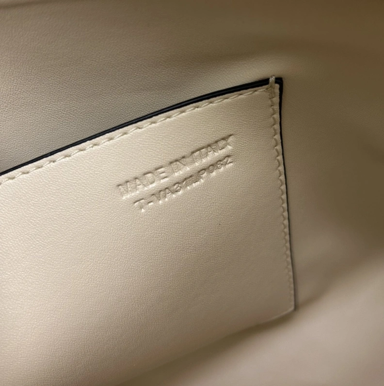Vxlxntino Handle Bags Bold 77238