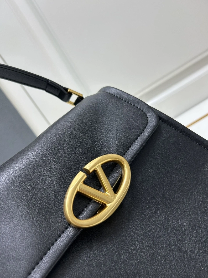 Affordable Vxlxntino Handle Bags 77193
