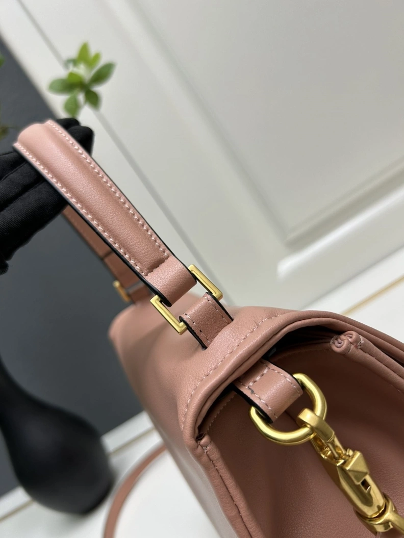 Unique Vxlxntino Handle Bags 77235