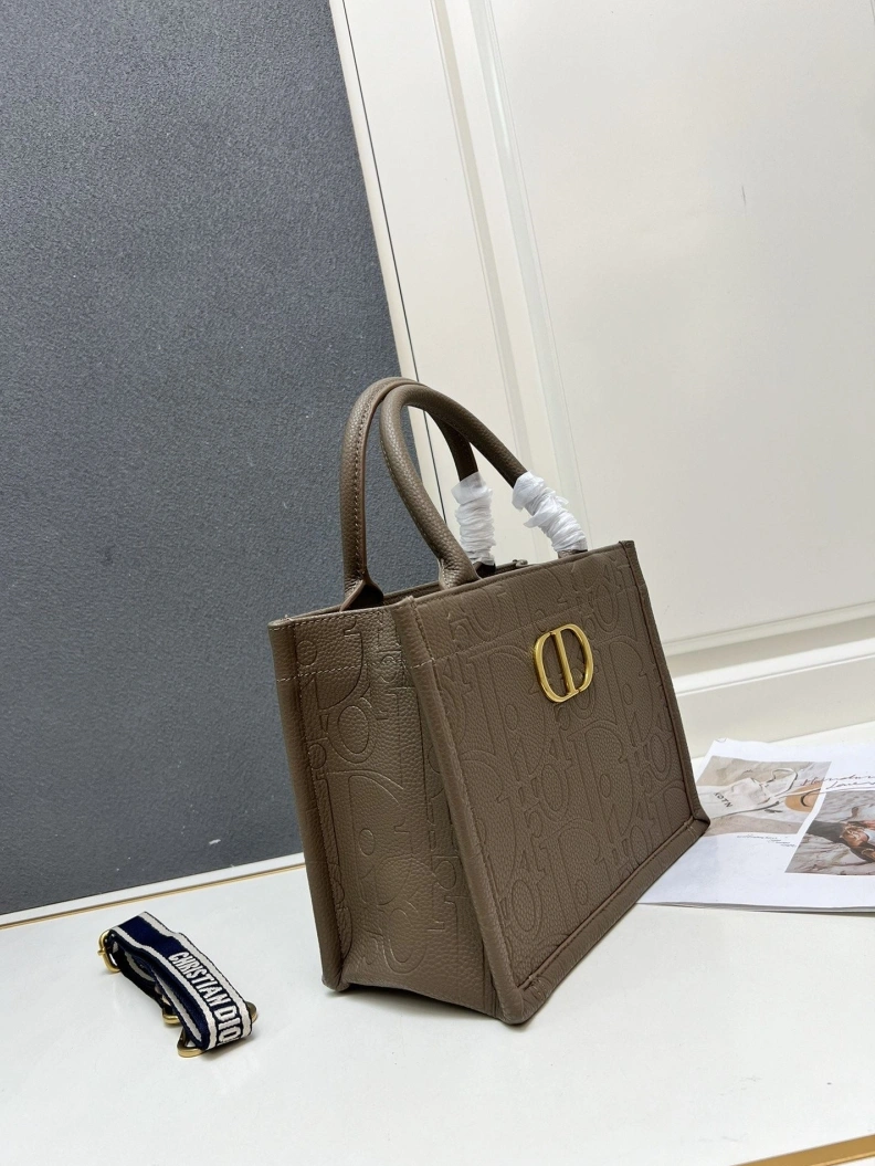 Comfortable Dxxr Shopping Bags 61583