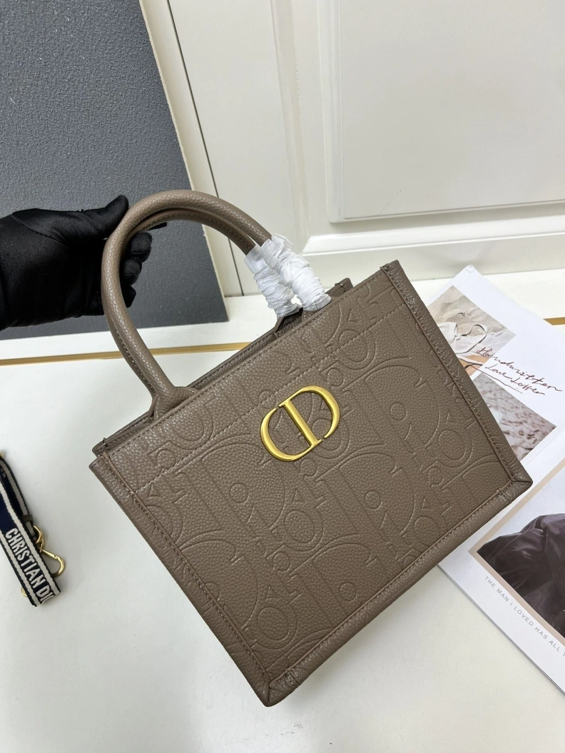 Comfortable Dxxr Shopping Bags 61583