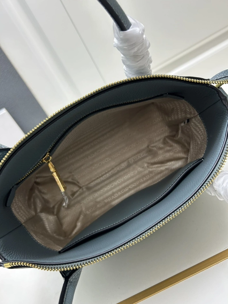 WellDesigned Prxdx Top Handle Bags 58363