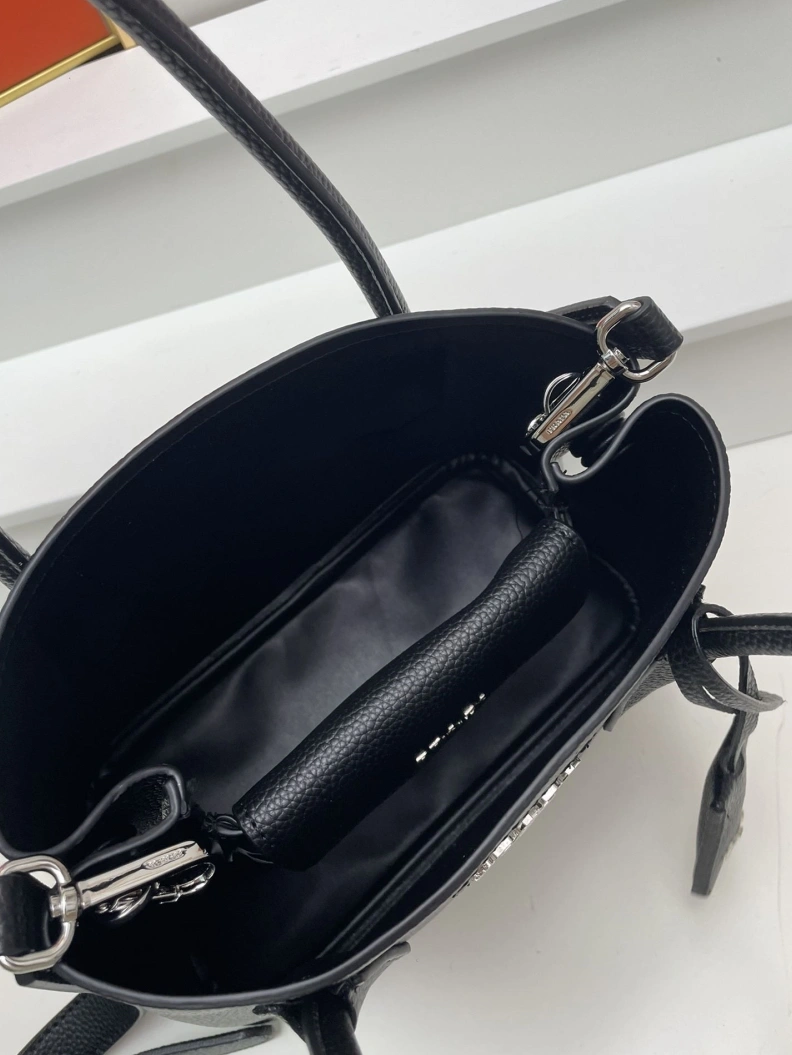 Resilient Prxdx Shopping Bags 58653