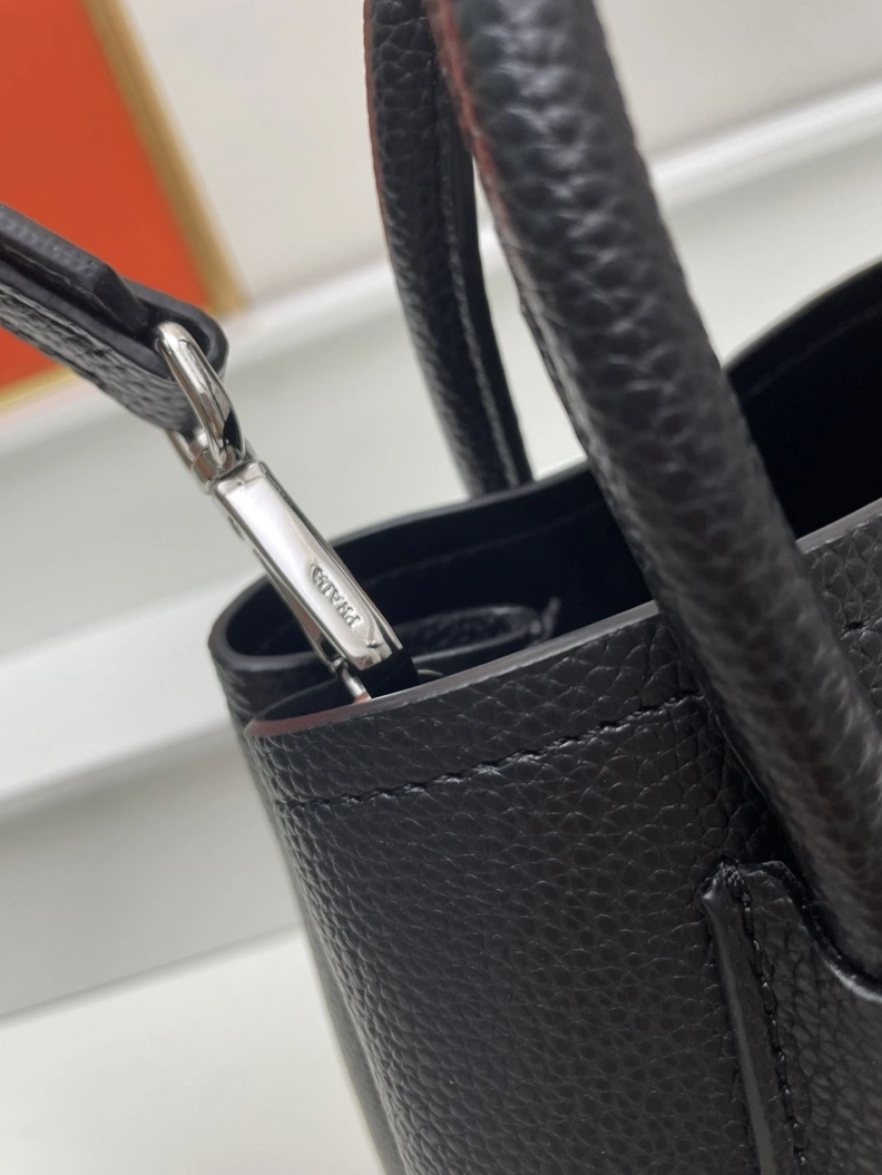 Resilient Prxdx Shopping Bags 58653