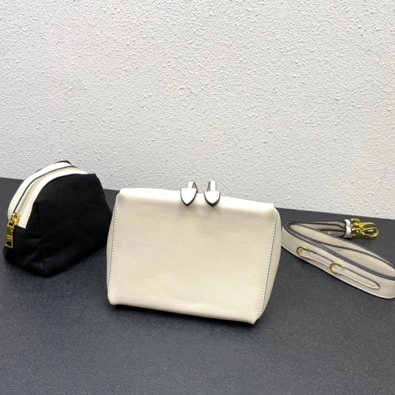 Flexible Prxdx Top Handle Bags 58342