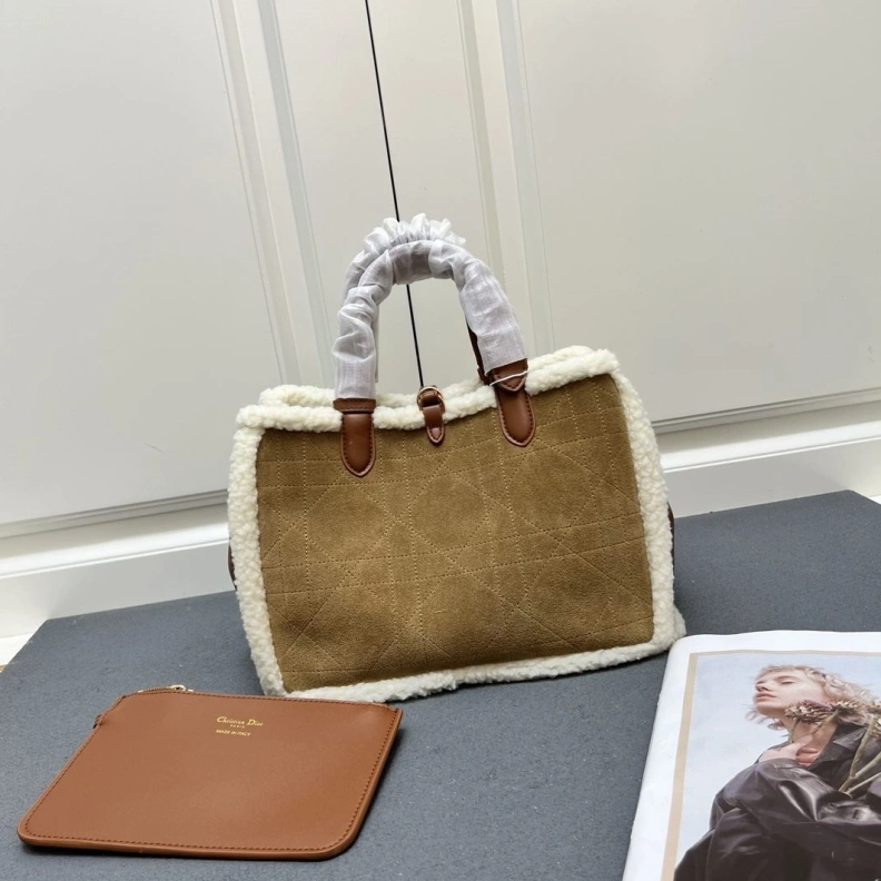 ModernLook Dxxr Shopping Bags 61600