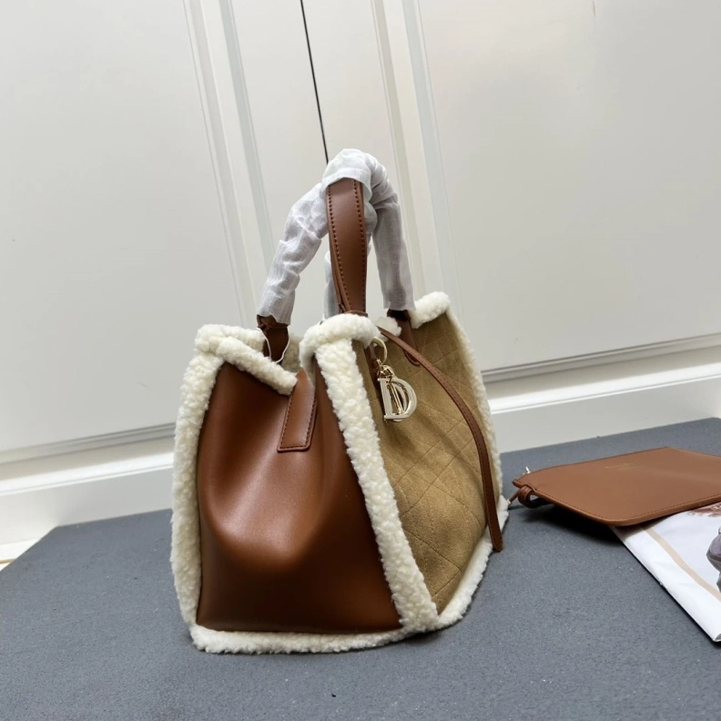 ModernLook Dxxr Shopping Bags 61600