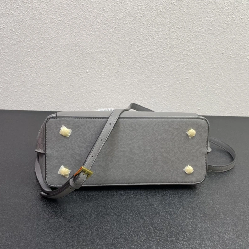 HighQuality Prxdx Top Handle Bags 58350