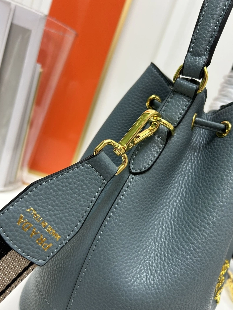 Cozy Prxdx Bucket Bags 59071