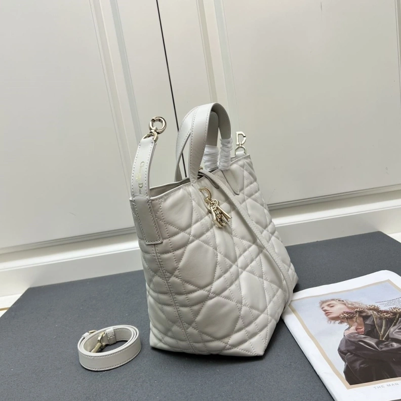 Classic Dxxr Shopping Bags 61561