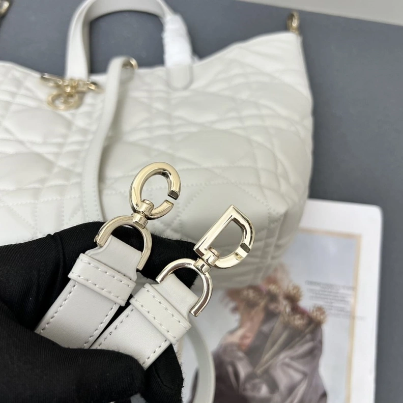 Classic Dxxr Shopping Bags 61561