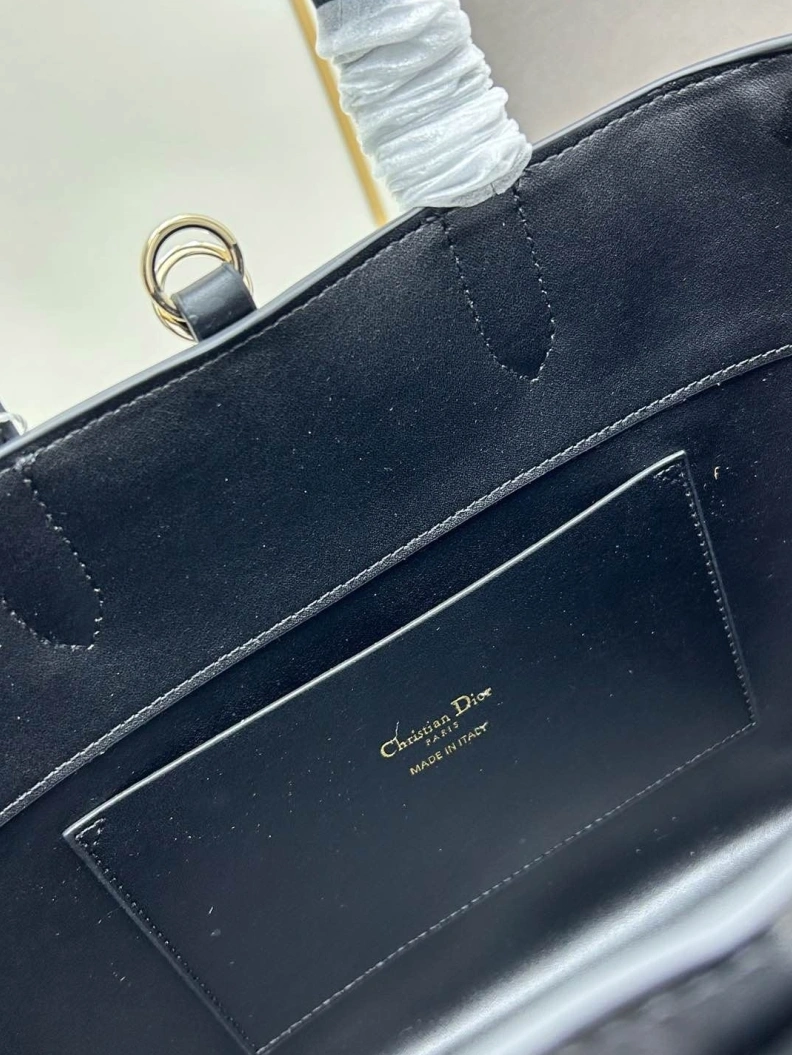 Resilient Dxxr Shopping Bags 61563