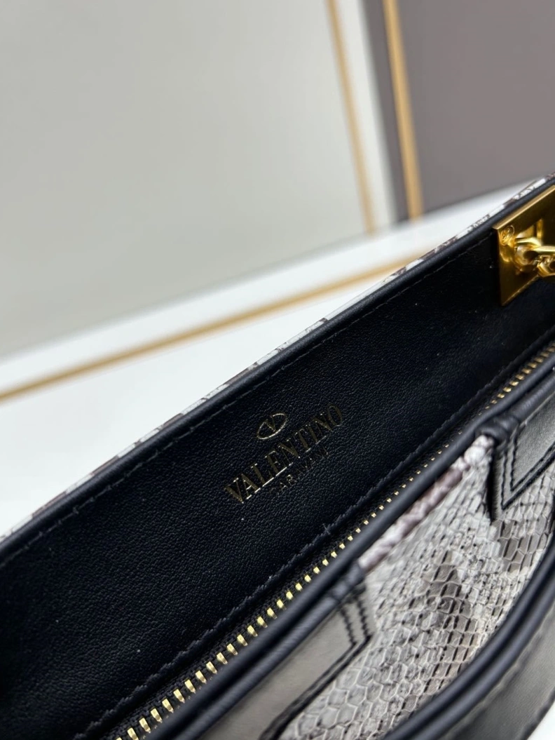 Unique Vxlxntino Satchel Bags 76996