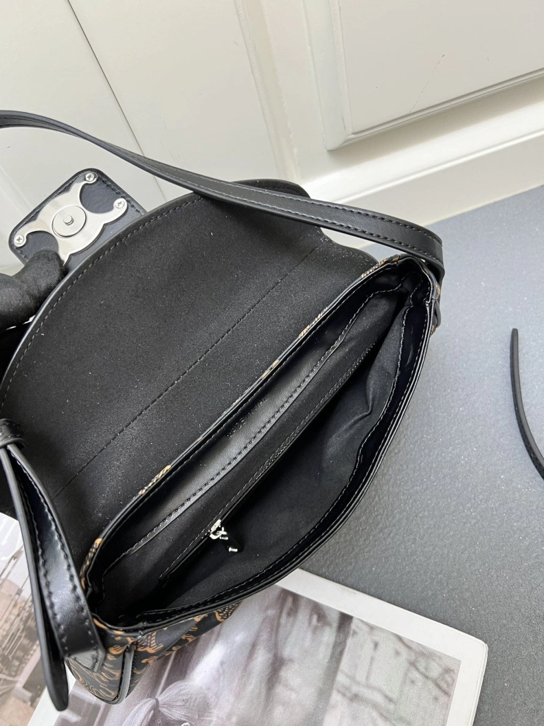 Sleek Cxlxne Top Handle Bags 78265