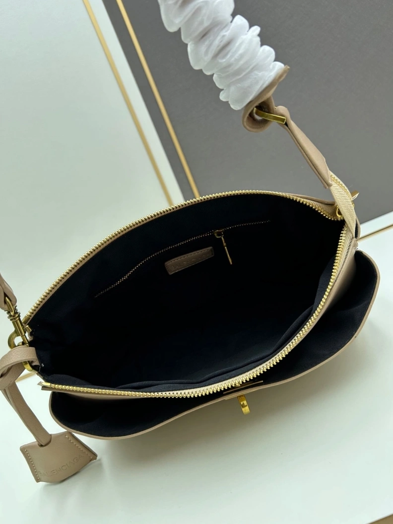 Bxlxnciaga Satchel Bags AllSeason 78854