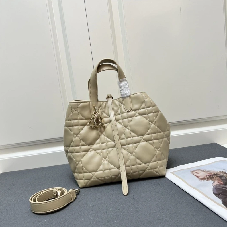 GoodFit Dxxr Shopping Bags 61582