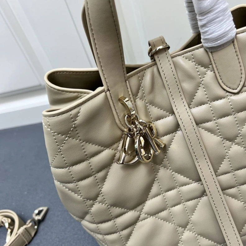 GoodFit Dxxr Shopping Bags 61582