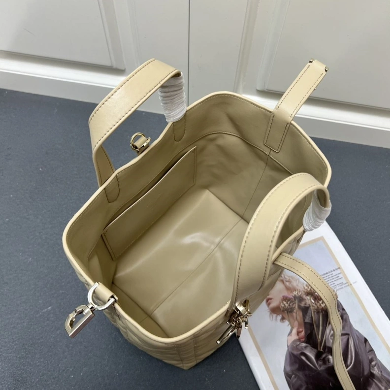 GoodFit Dxxr Shopping Bags 61582