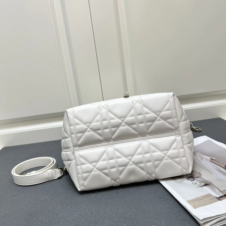 Fashionable Dxxr Shopping Bags 61570