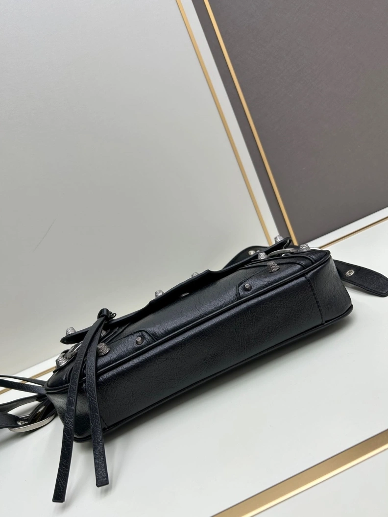 Bxlxnciaga Satchel Bags Flexible 78819