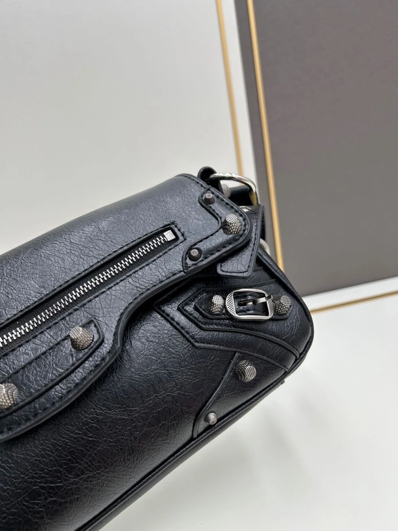 Bxlxnciaga Satchel Bags Flexible 78819