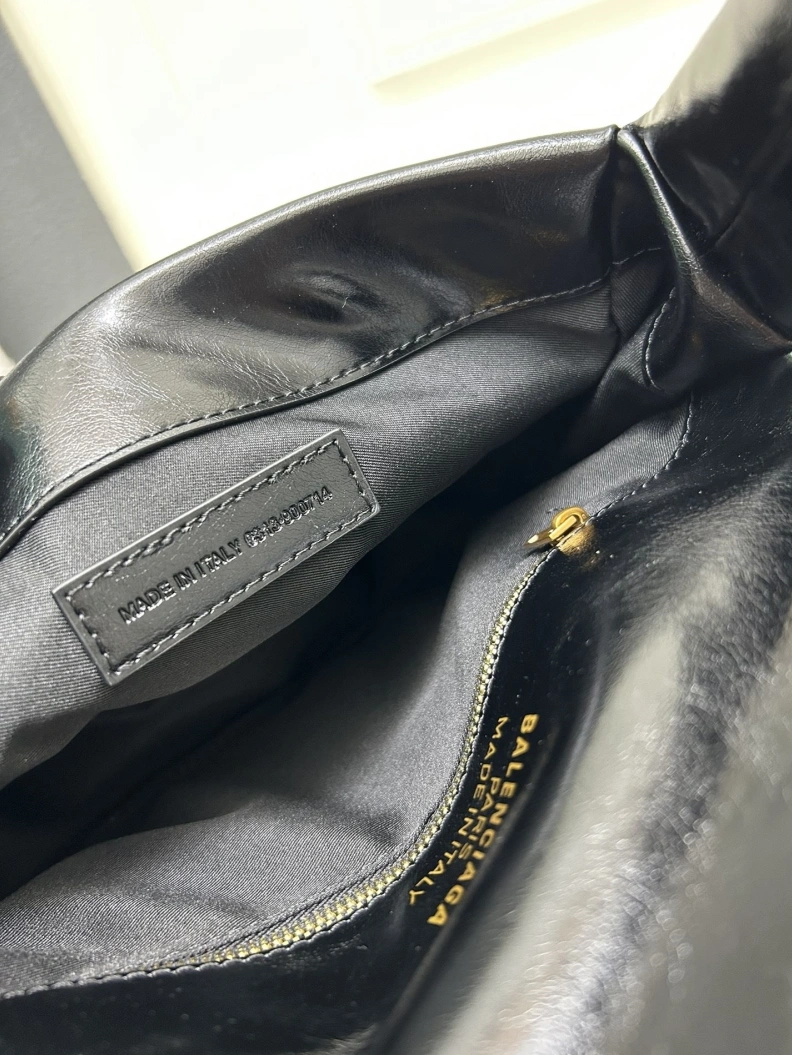 StreetReady Bxlxnciaga Top Handle Bags 78692