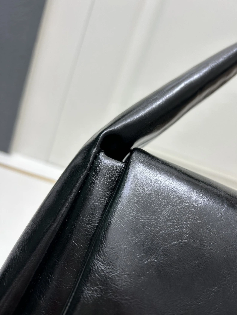 StreetReady Bxlxnciaga Top Handle Bags 78692