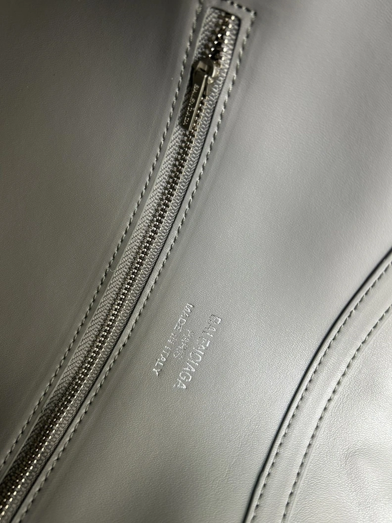 Refined Bxlxnciaga Top Handle Bags 78695