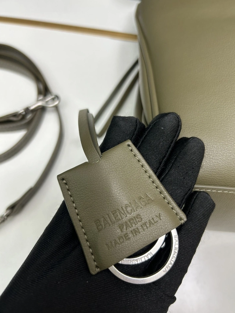Sleek Bxlxnciaga Top Handle Bags 78700