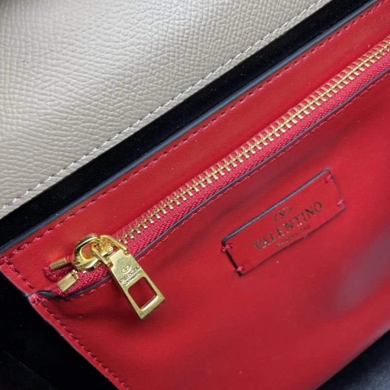 Refined Vxlxntino Handle Bags 77183