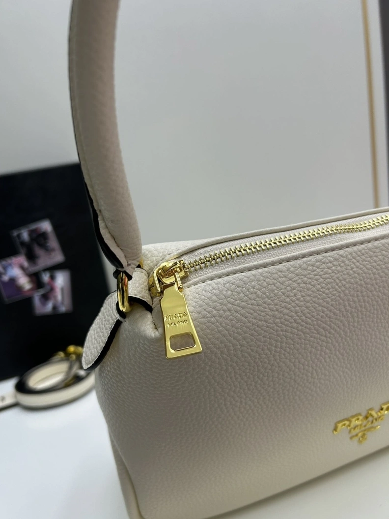 WellDesigned Prxdx Top Handle Bags 58265