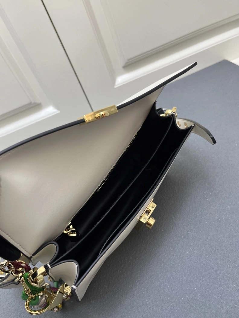 Trendsetting Prxdx Top Handle Bags 58195