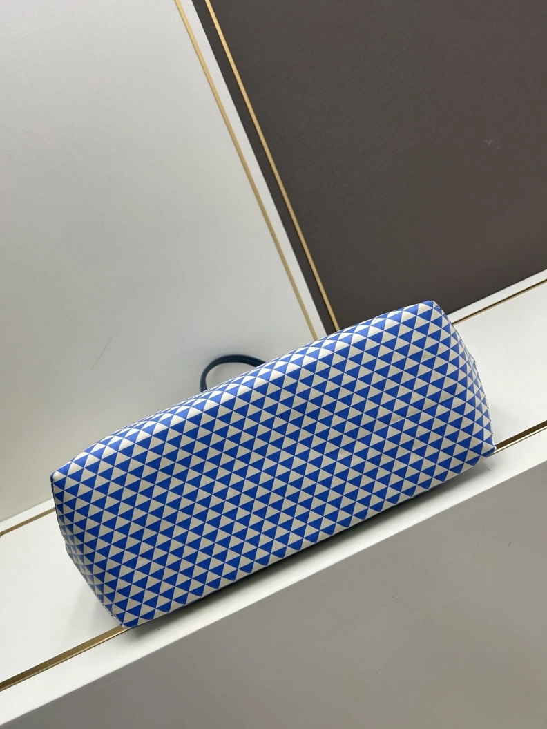 Minimalist Prxdx Shopping Bags 58658