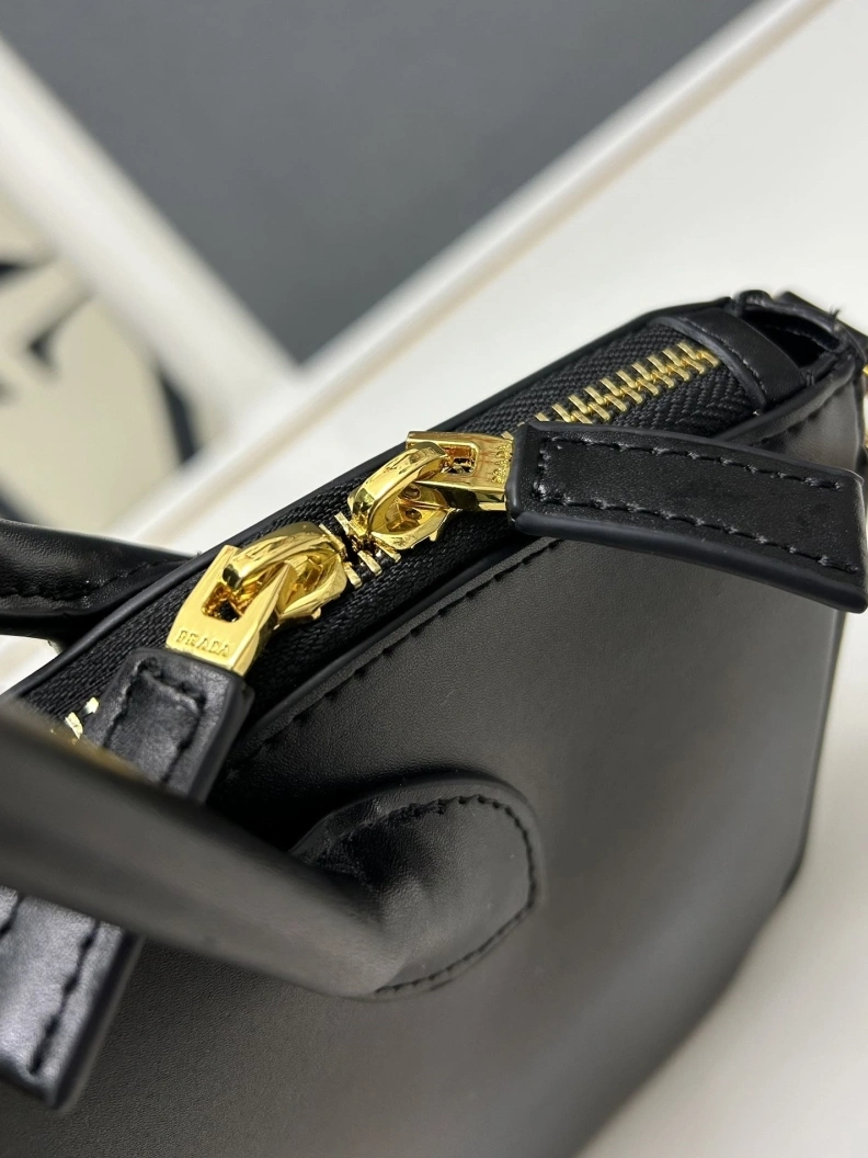 Cozy Prxdx Top Handle Bags 58131