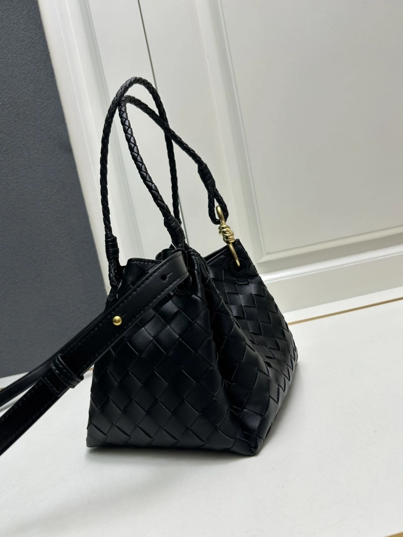 Minimalist BX Top Handle Bags 78394