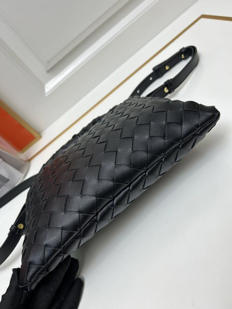 Comfortable BX Top Handle Bags 78415