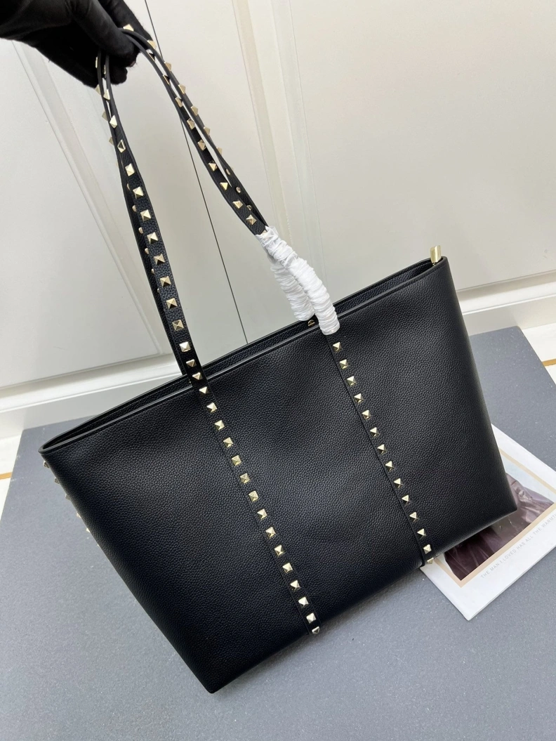 EyeCatching Vxlxntino Shopping Bags 76717