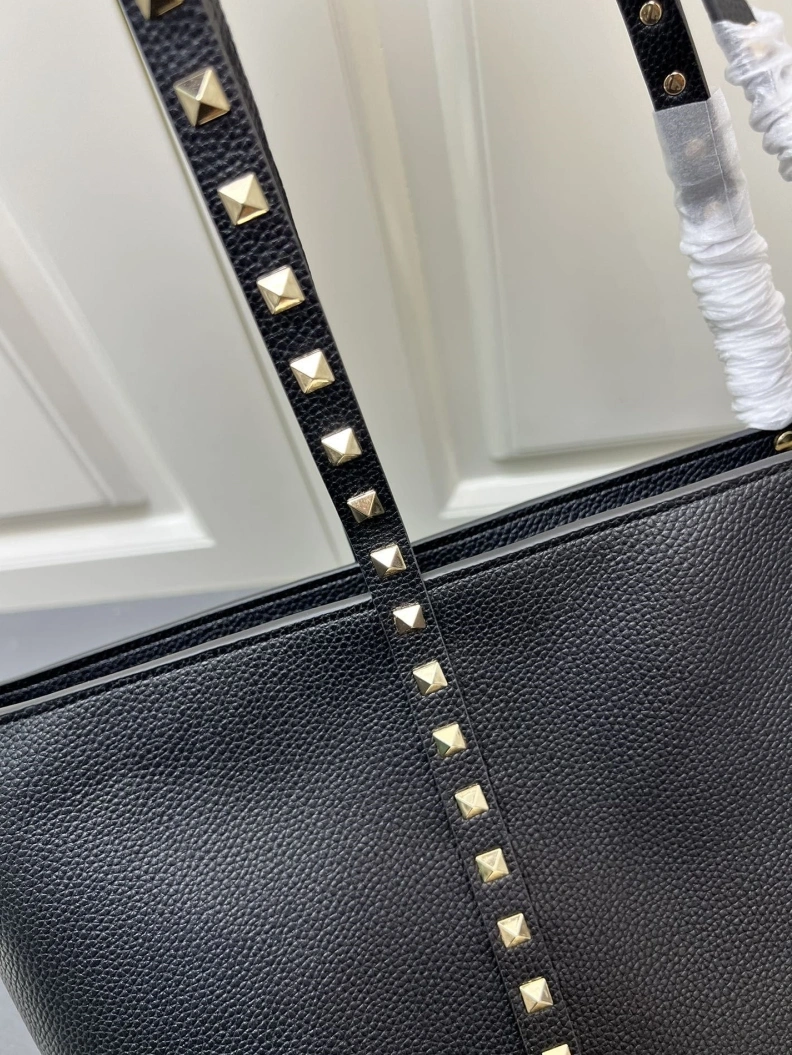EyeCatching Vxlxntino Shopping Bags 76717