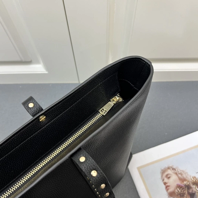 EyeCatching Vxlxntino Shopping Bags 76717