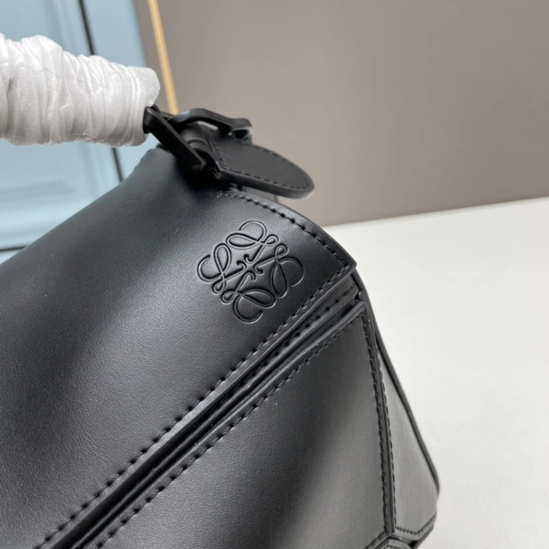 Soft Lxxwe Handle Bags 77748