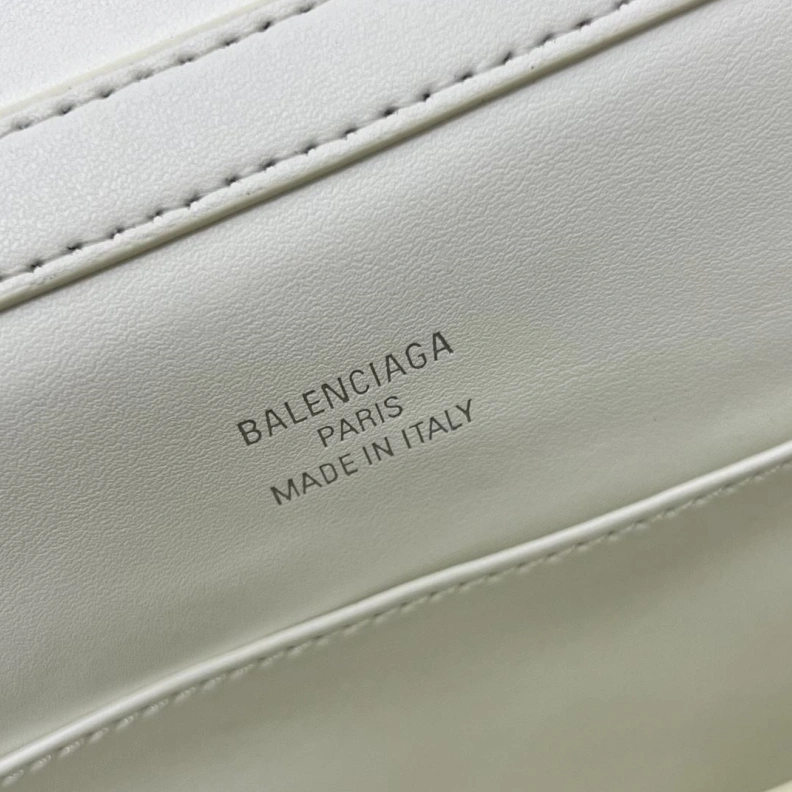 ModernLook Bxlxnciaga Top Handle Bags 78678